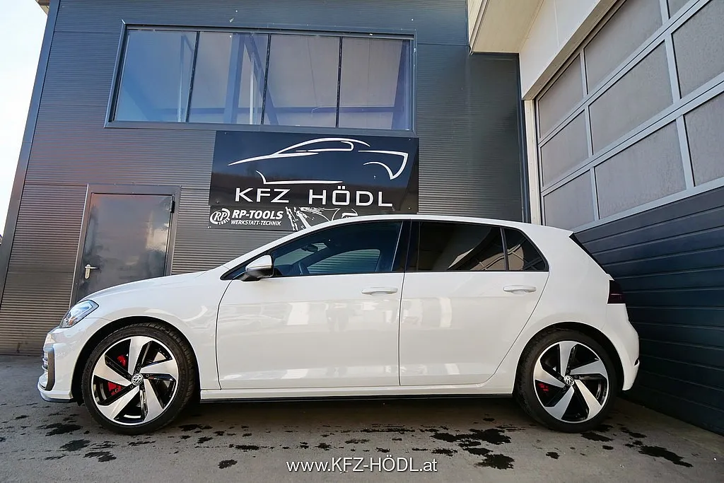 Volkswagen Golf GTI Performance 2,0 TSI DSG Image 6