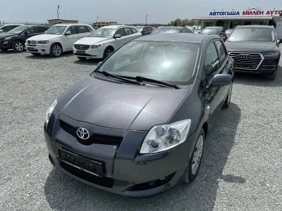 Toyota Auris (KATO НОВА)