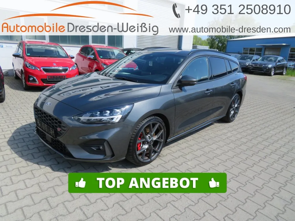 Ford Focus TURNIER 2,3 ST*PERFORMANCE*NAVI*IACC* Image 1